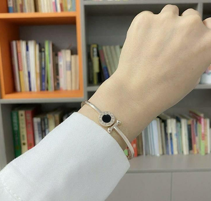 Openable Golden Adjustable Bracelet