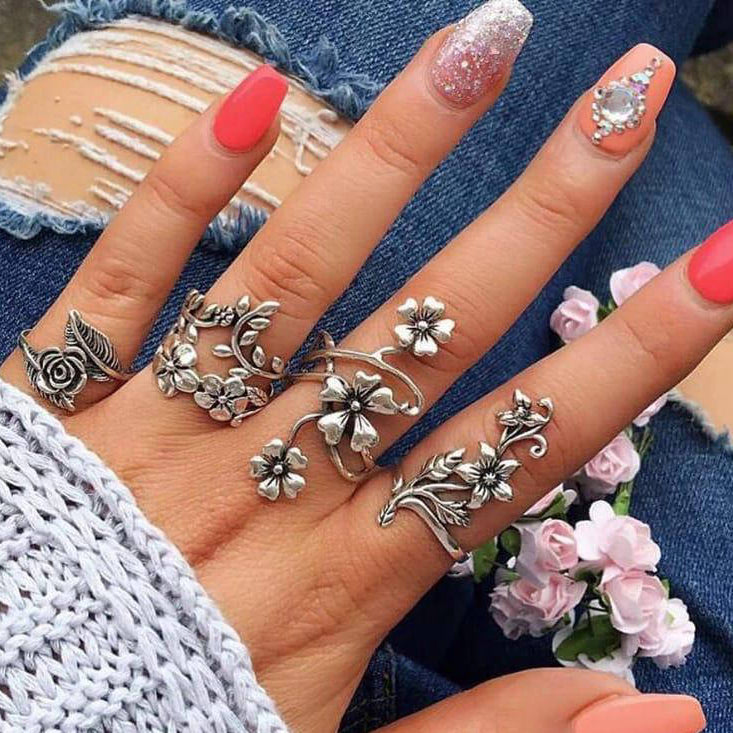 4 Pcs Trendy Antique Flower Ring Set