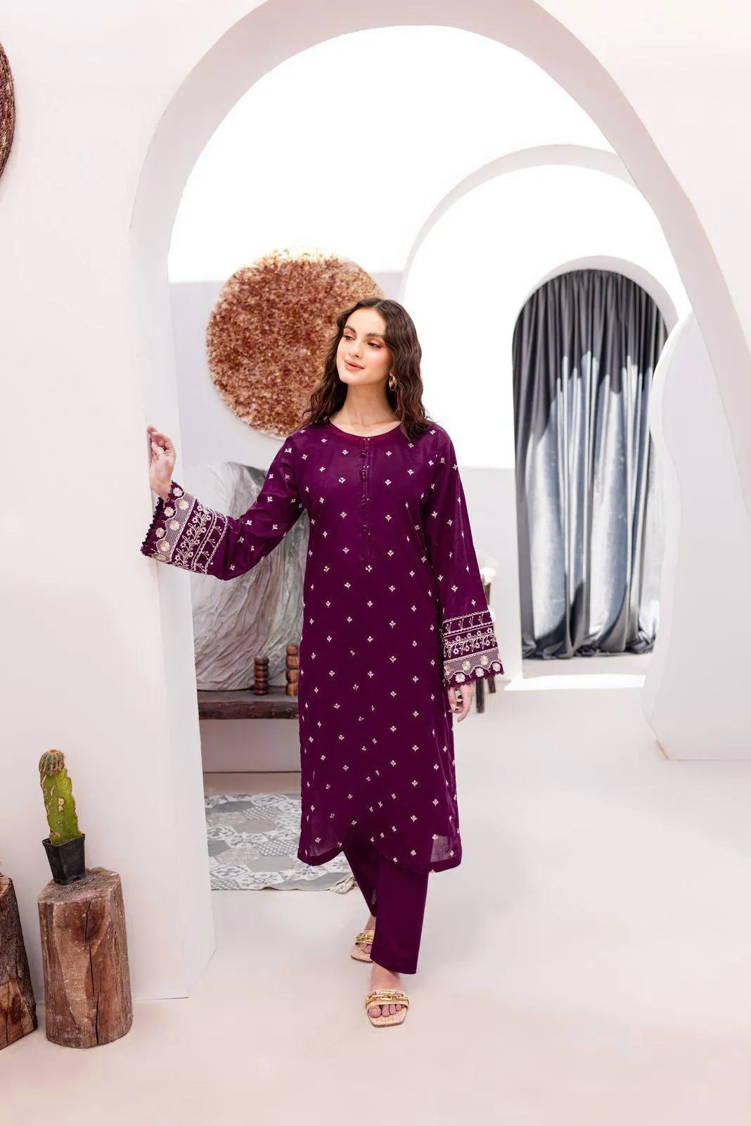 2 Pcs Women's Unstitched Embroidered Suit